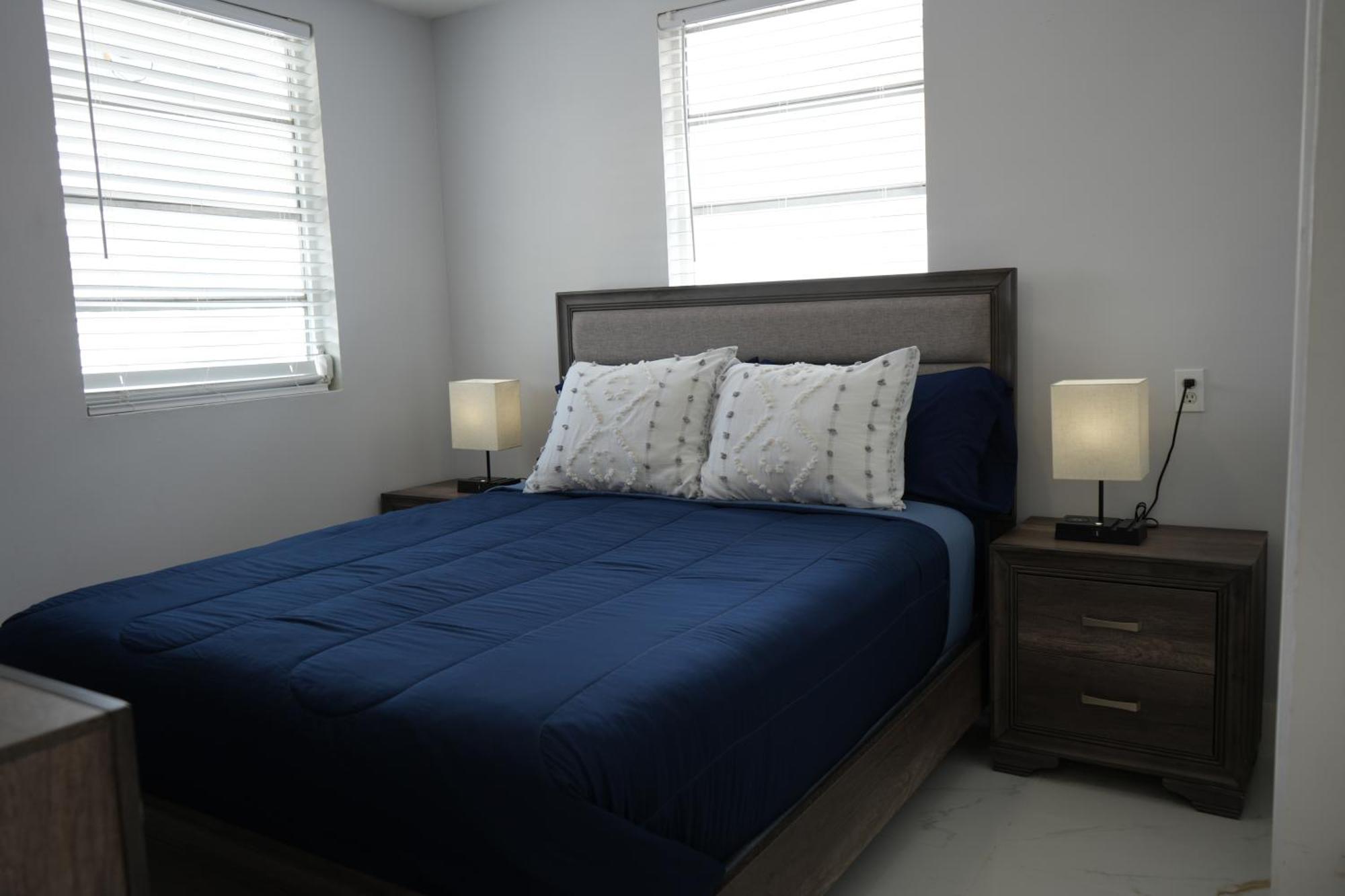 Charming Two Bedroom Apartment. マイアミ エクステリア 写真